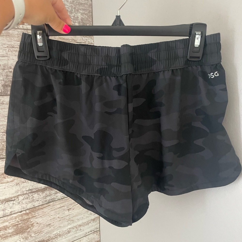 DSG Camo Shorts - Medium